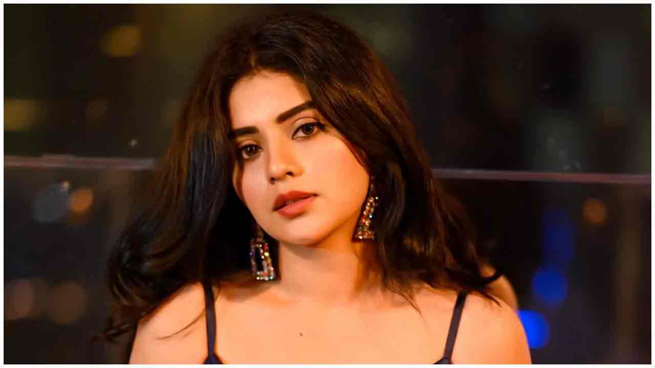 Megha Shetty | లేలేత సొగసులతో హీటెక్కిస్తున్న మేఘ శెట్టి..