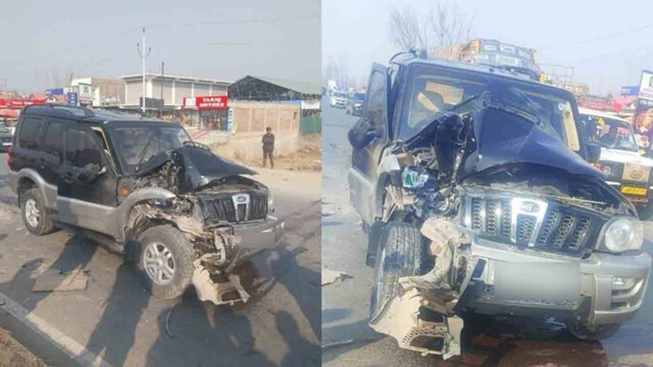 Mehbooba Mufti | రోడ్డు ప్రమాదానికి గురైన మెహబూబా ముఫ్తీ కారు.. పీడీపీ చీఫ్‌కు తప్పిన ప్రమాదం