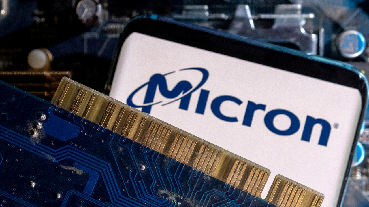 CM Revanth | సీఎంతో మైక్రాన్​ కంపెనీ సీఈవో భేటీ