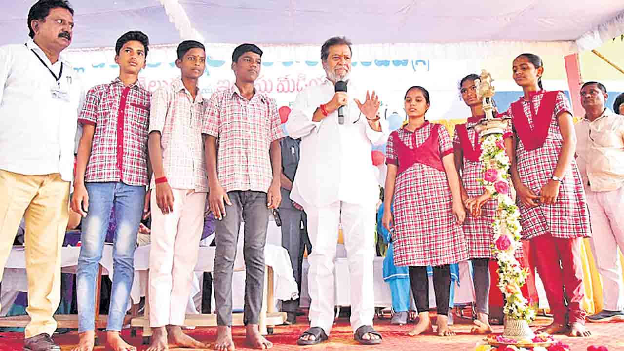 విద్యార్థుల్లో రక్తహీనత నివారణే లక్ష్యం