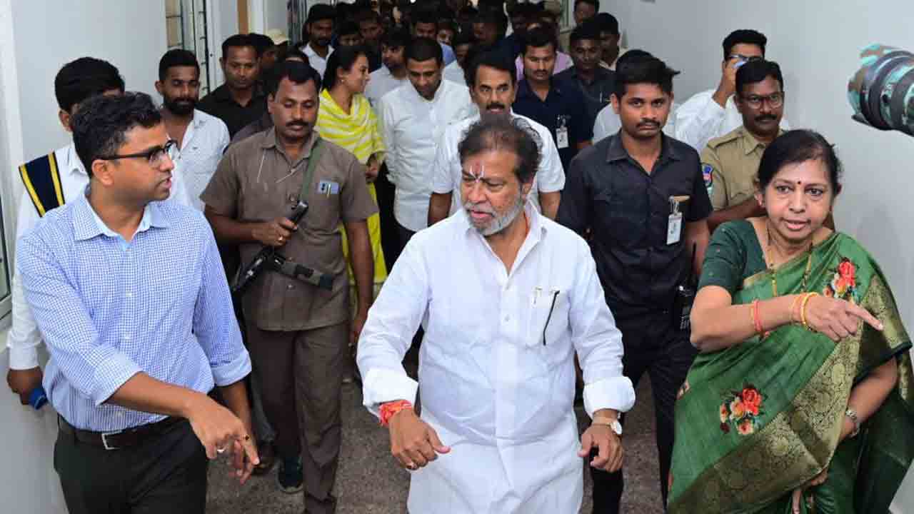 Minister Damodara Rajanarasimha | మెడికల్‌ కళాశాలలో మౌలిక వసతులు కల్పించాలి : మంత్రి దామోదర