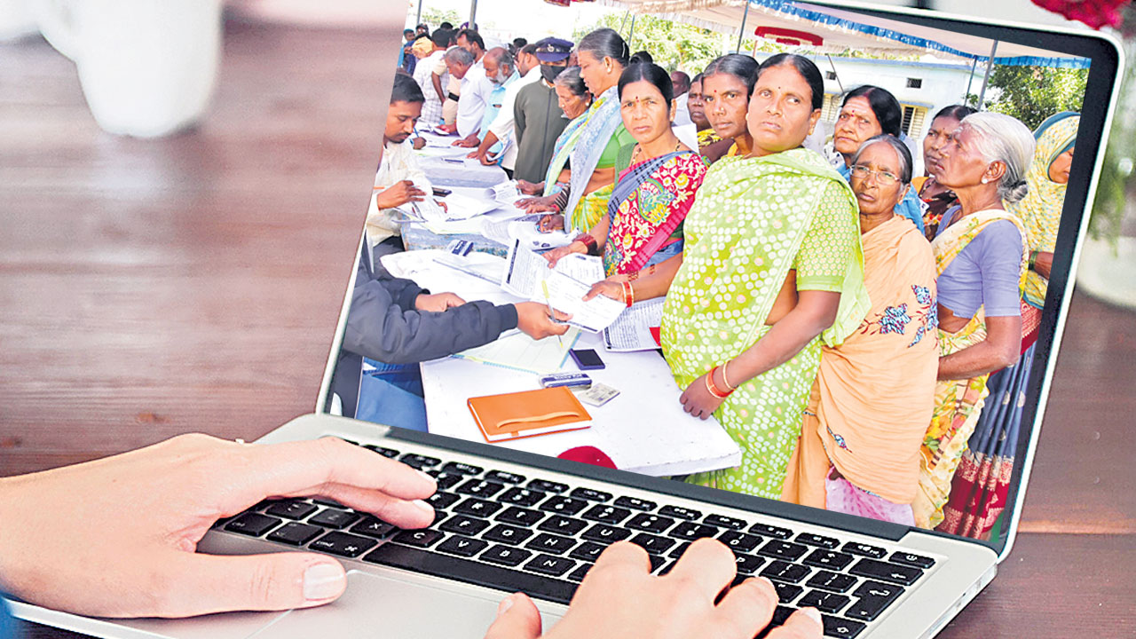 ఆన్‌లైన్‌ 4 లక్షలు