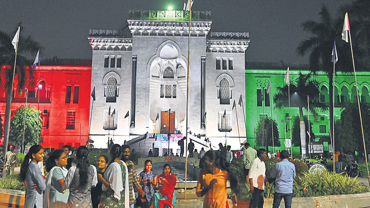 పార్ట్‌ టైం లెక్చరర్‌ నియామకాల్లో అవకతవకలు