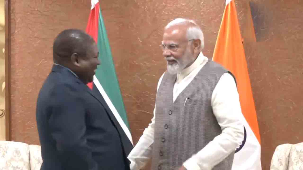 PM Modi | మొజాంబిక్‌ అధ్యక్షుడితో ప్రధాని మోదీ భేటీ.. Video
