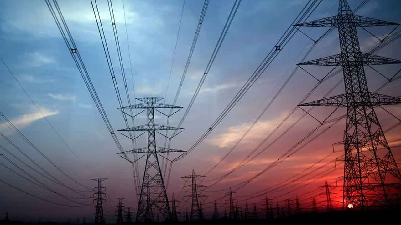 Power Cuts | గ్రేటర్‌లో రోజూ 2 గంటలు కరెంటు కట్‌.. గందరగోళంగా విద్యుత్‌ సరఫరా వ్యవస్థ