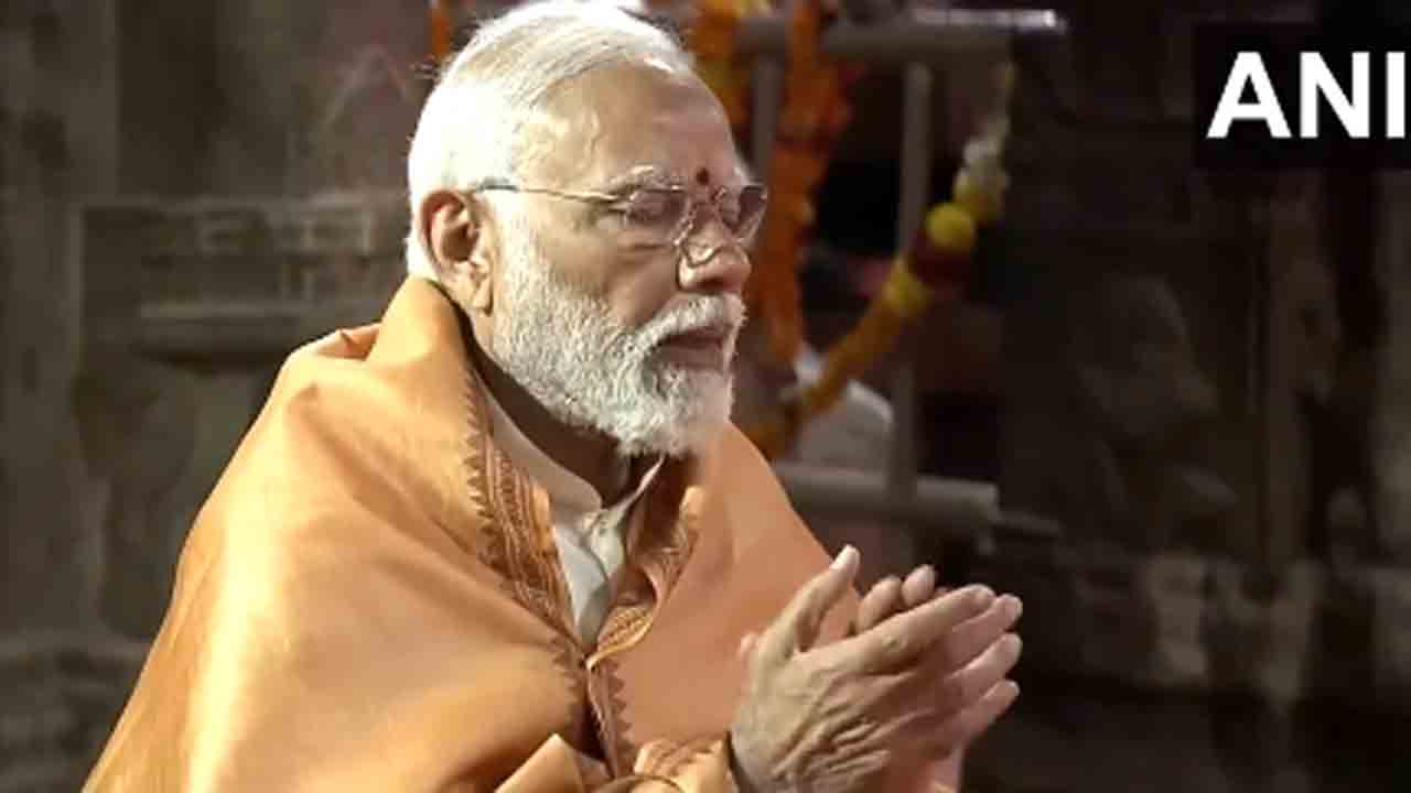 PM Modi | లేపాక్షిలో మోదీ రామ భజన.. వీడియో