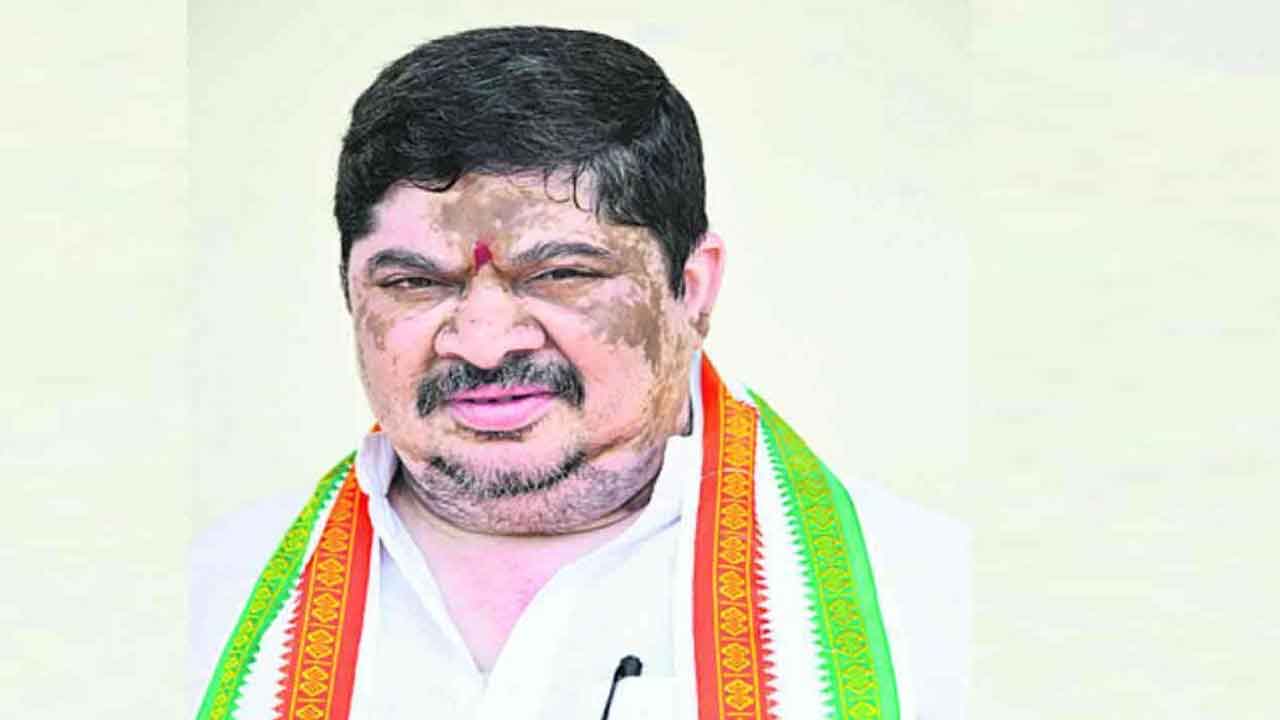 ఉచిత విద్యుత్తుపై నాయీబ్రాహ్మణుల హర్షం