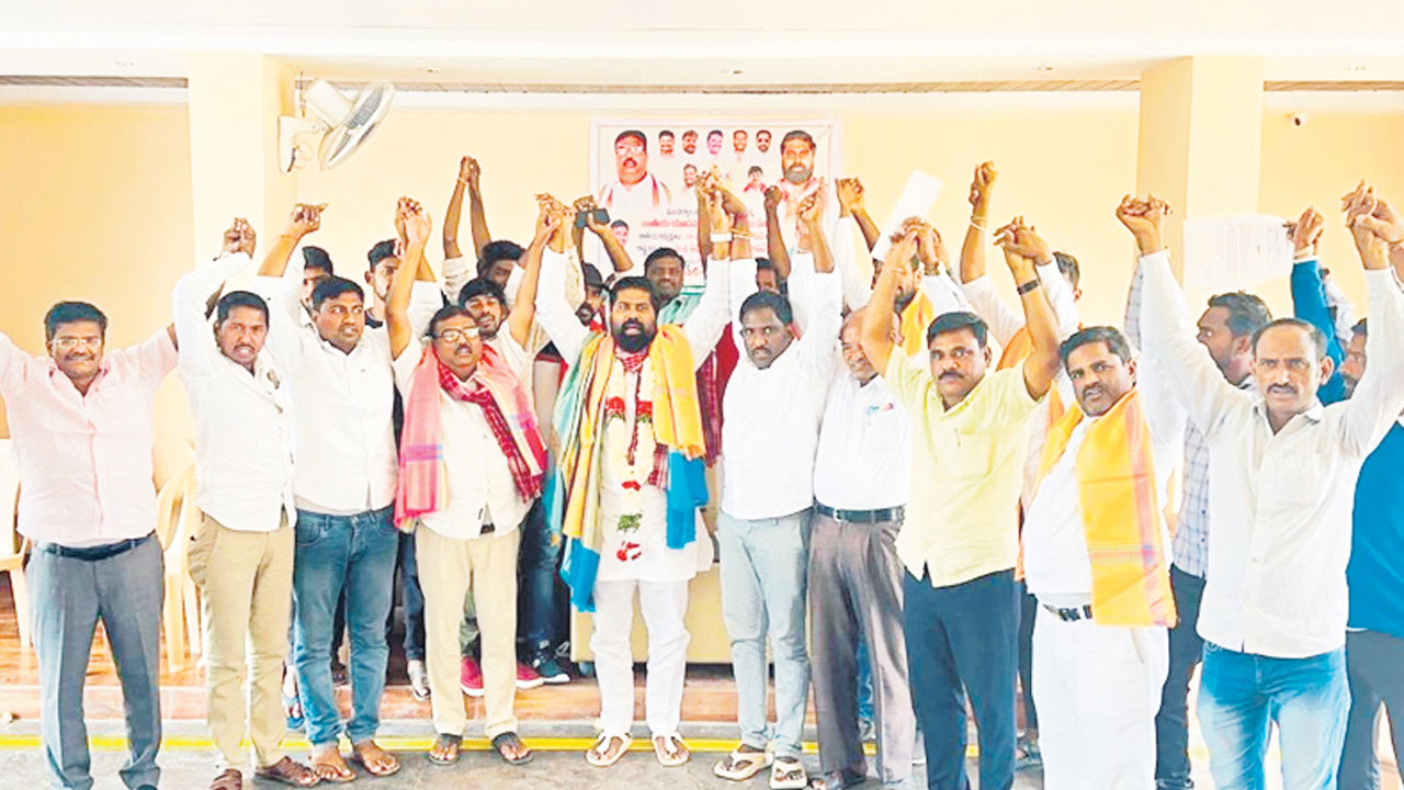 యాదవ కార్పొరేషన్‌ ఏర్పాటు చేయాలి