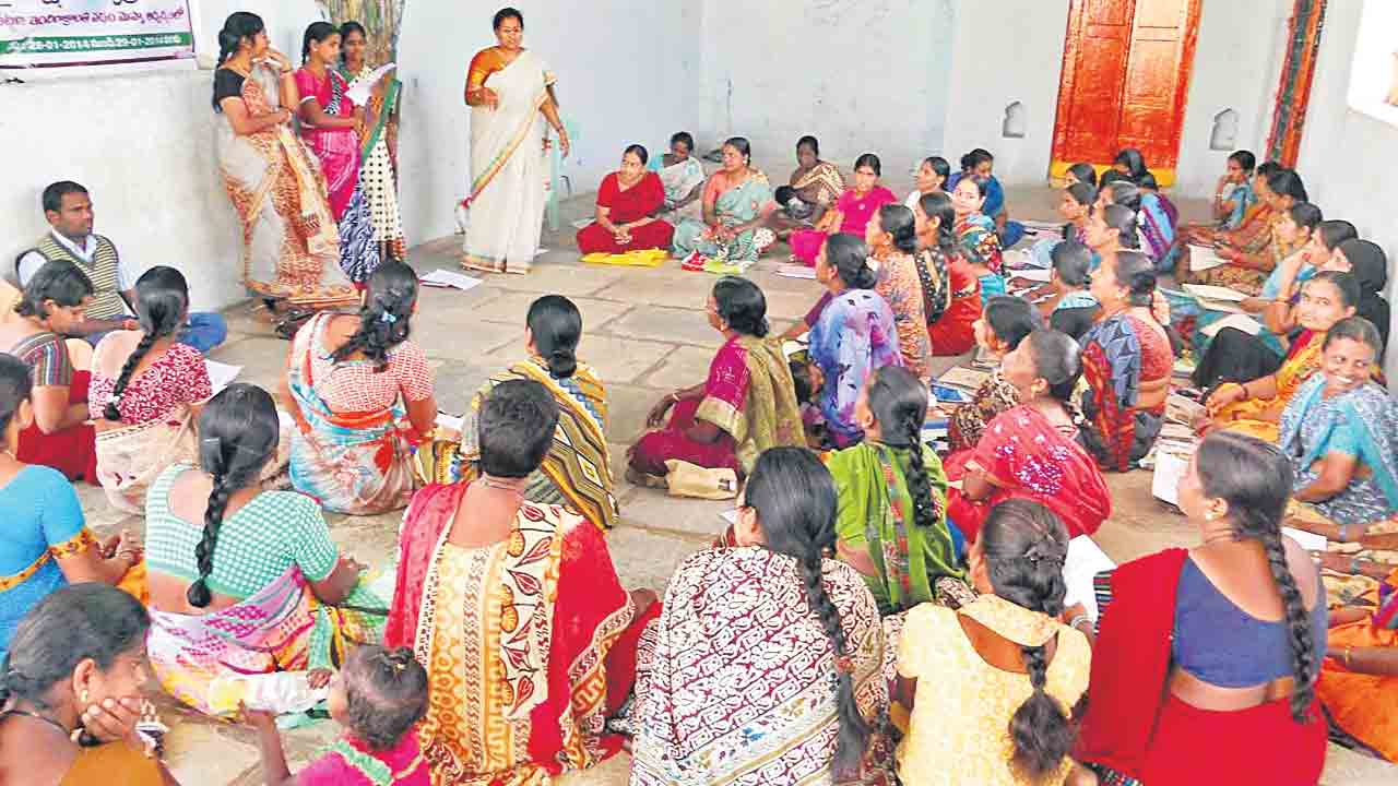 లక్ష్యం దిశగా..