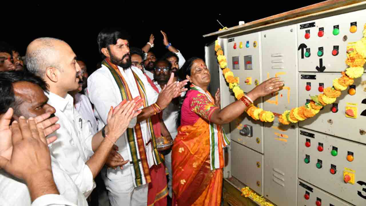 Ranganayak Sagar | రంగనాయక సాగర్ నుంచి పంట కాలువలకు నీటి విడుదల