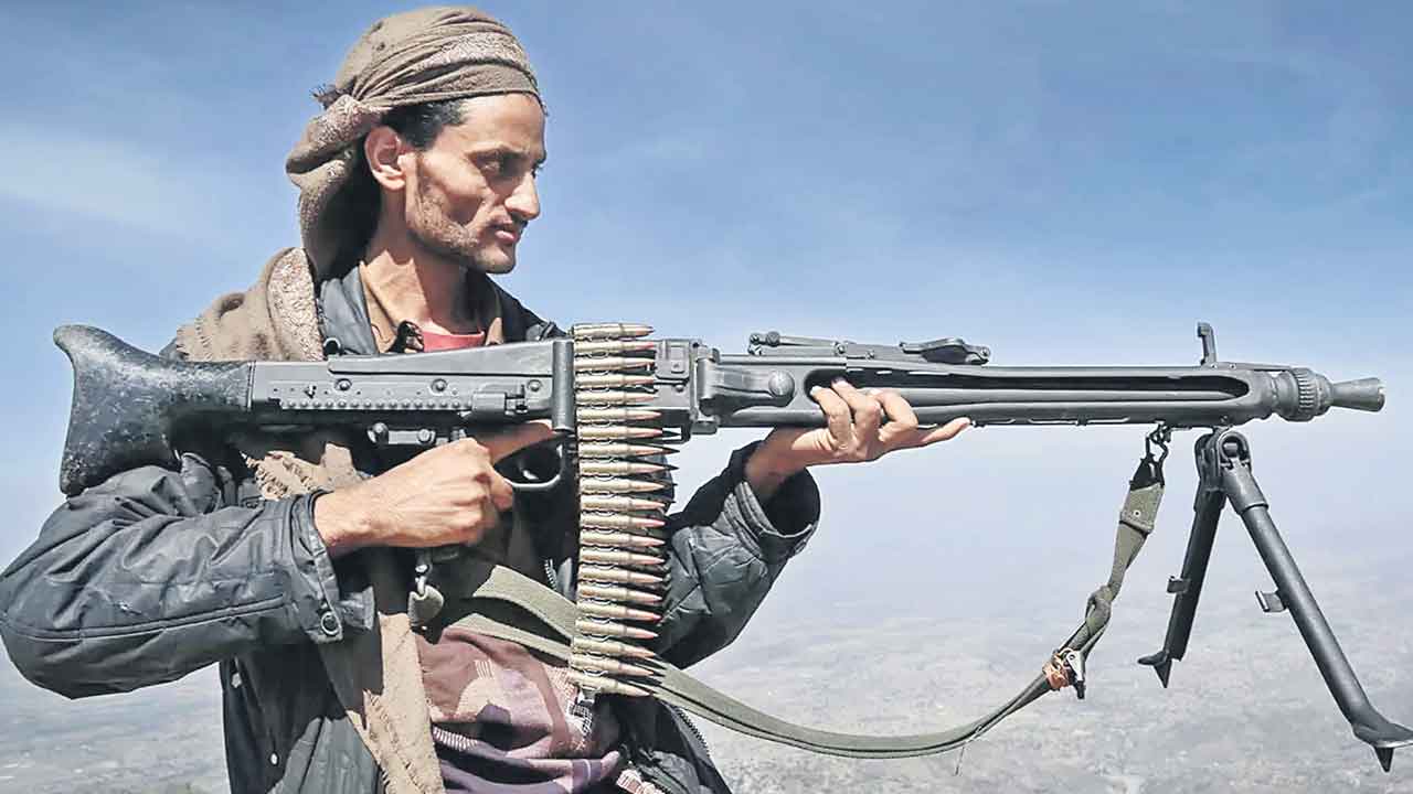 Red Sea | అంతర్జాతీయ చమురు మార్కెట్‌లో ఎర్ర కల్లోలం.. హౌతీలపై అమెరికా, బ్రిటన్‌ ప్రతీకార దాడులతో 3 శాతం పెరిగిన ధరలు