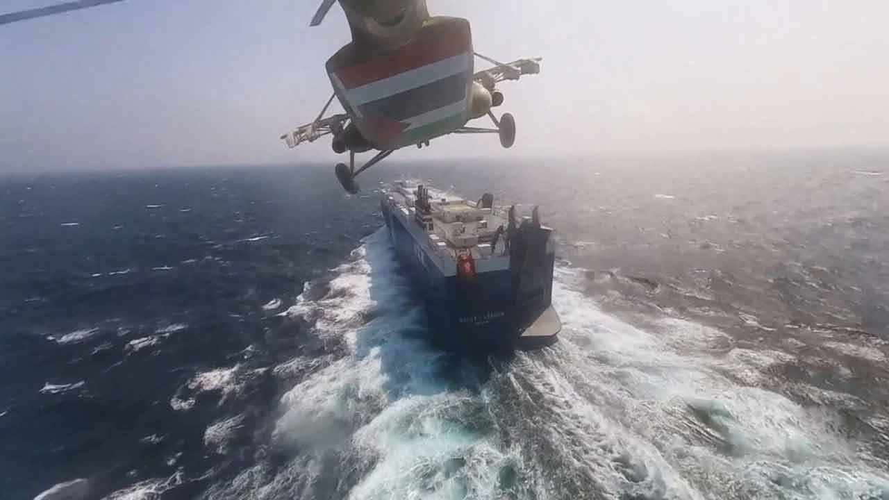 Houthi Rebels | అమెరికా హెచ్చరికలను పట్టించుకోని హౌతీ రెబెల్స్‌.. మరో వాణిజ్య నౌకపై దాడి