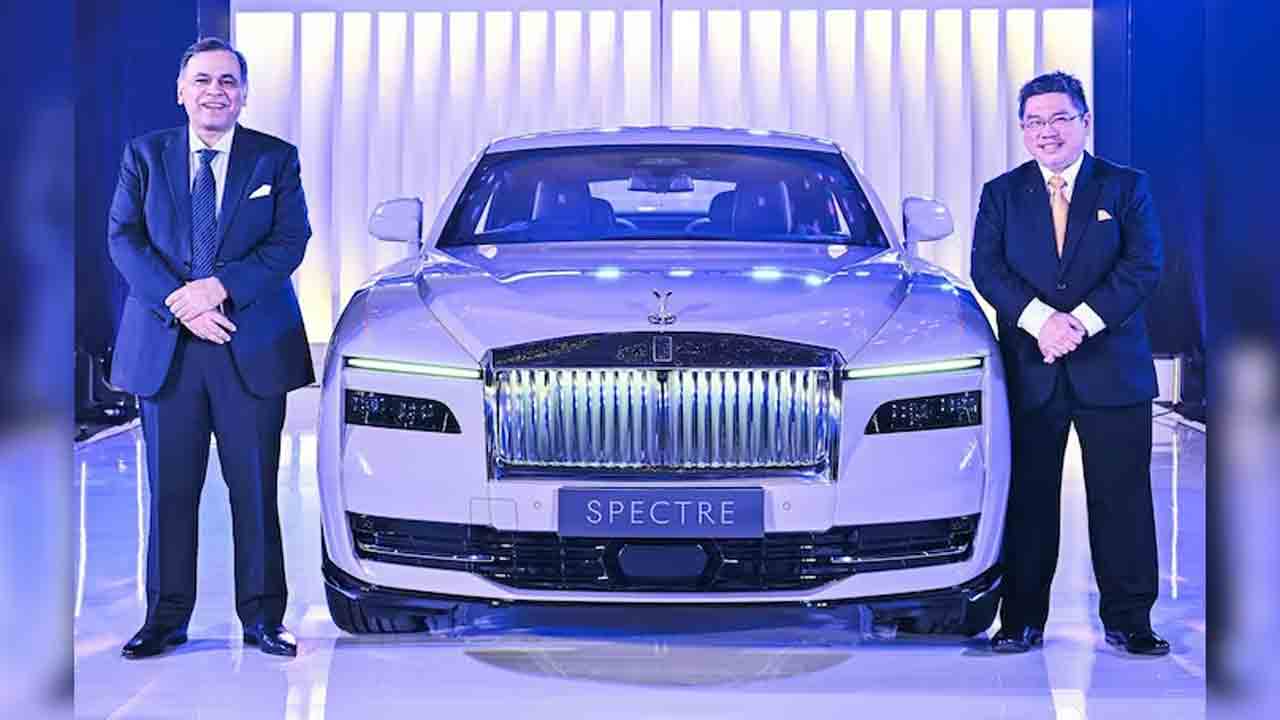 Rolls-Royce Spectre-EV | మార్కెట్లోకి మరో లగ్జరీ కారు ‘స్పెక్టర్-ఈవీ’.. ధరెంతో తెలుసా..?!