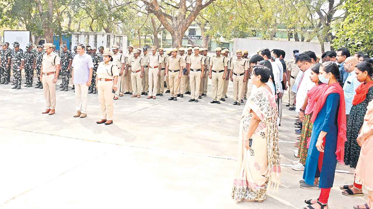 అమరుల త్యాగం వెలకట్టలేనిది.. నిర్మల్‌ ఎస్పీ జానకి షర్మిల