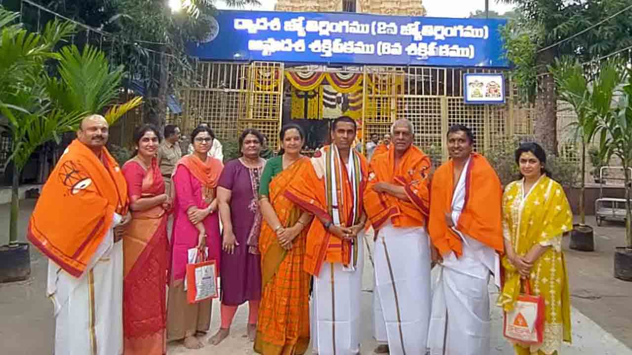 Srisailam | శ్రీశైల మల్లన్న సన్నిధిలో ప్రముఖులు