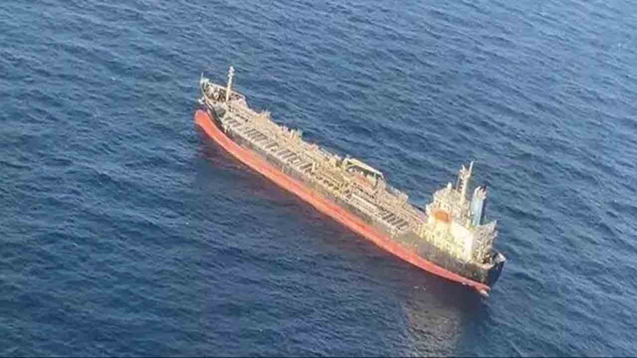 Ship Hijacked | 15 మంది భారతీయులు ఉన్న నౌక హైజాక్‌.. రంగంలోని ఇండియన్‌ నేవీ