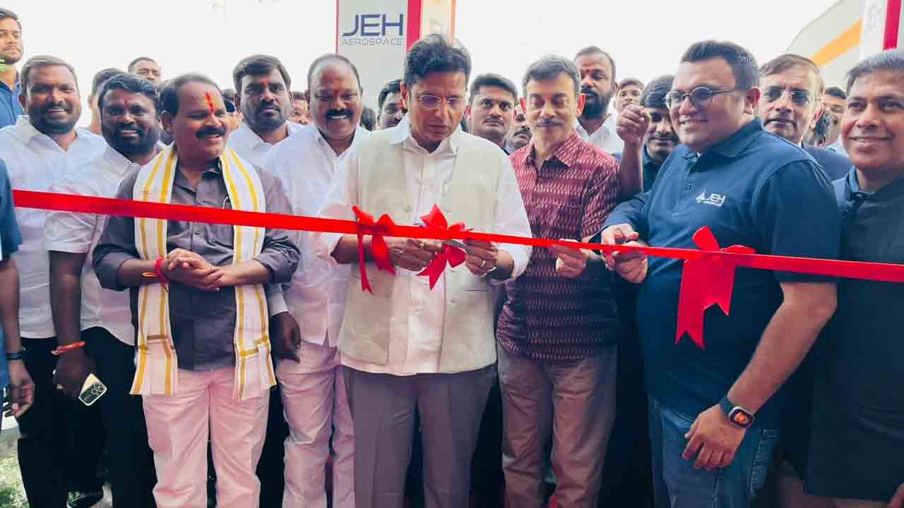 ఏరోస్పేస్‌ అభివృద్ధికి కృషి