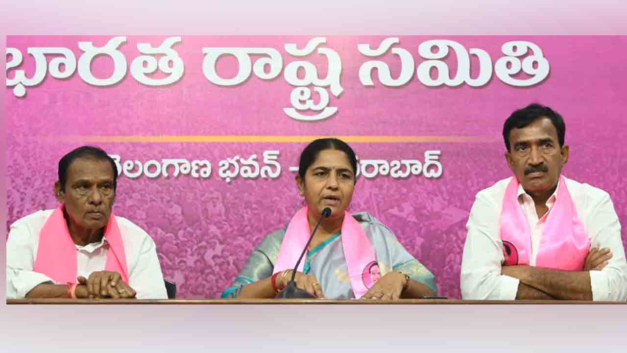 MLA Sunitha Laxmareddy | రైతులకు రుణ మాఫీ అమలు ఏమైంది : ఎమ్మెల్యే సునితా లక్ష్మారెడ్డి
