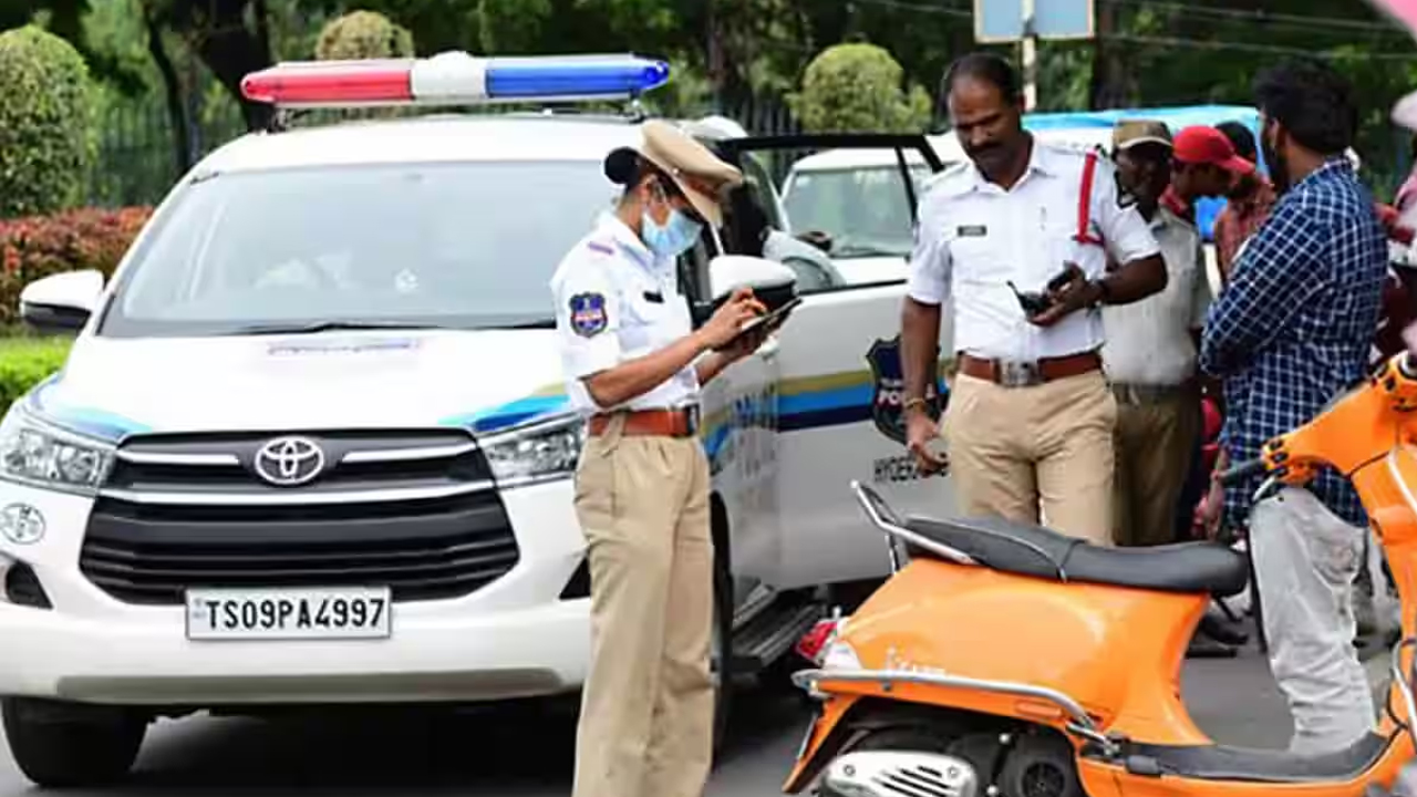 Traffic Challan | వాహనదారులకు గుడ్‌న్యూస్‌.. ట్రాఫిక్‌ చలాన్ల రాయితీ గడువు పొడిగింపు..!