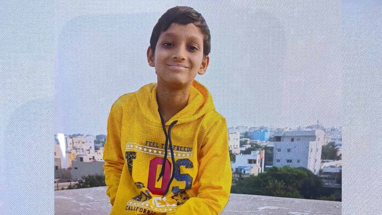 Attapur | పతంగి ఎగురవేస్తుండగా విద్యుత్‌ తీగలు తగిలి 11 ఏండ్ల బాలుడు..