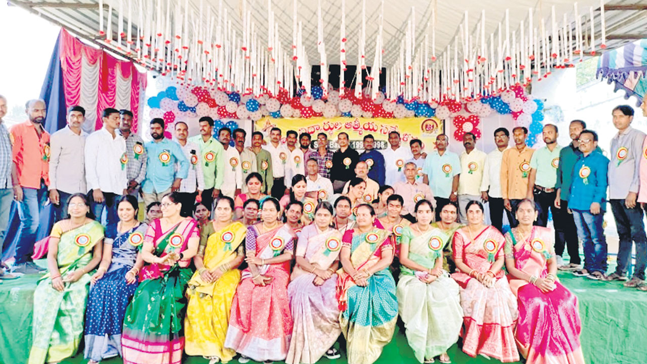 25 ఏళ్ల తర్వాత ఒకే వేదికపై..