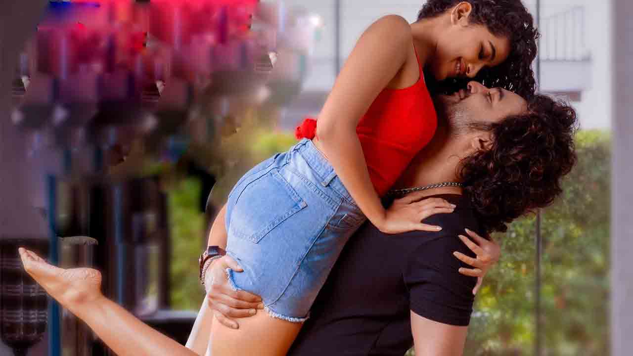 Tillu Square | నో క్యాప్షన్‌.. ఓన్లీ యాక్షన్.. హాట్‌ టాపిక్‌గా సిద్దు జొన్నలగడ్డ, అనుపమ పరమేశ్వరన్‌ టిల్లు 2 లుక్‌