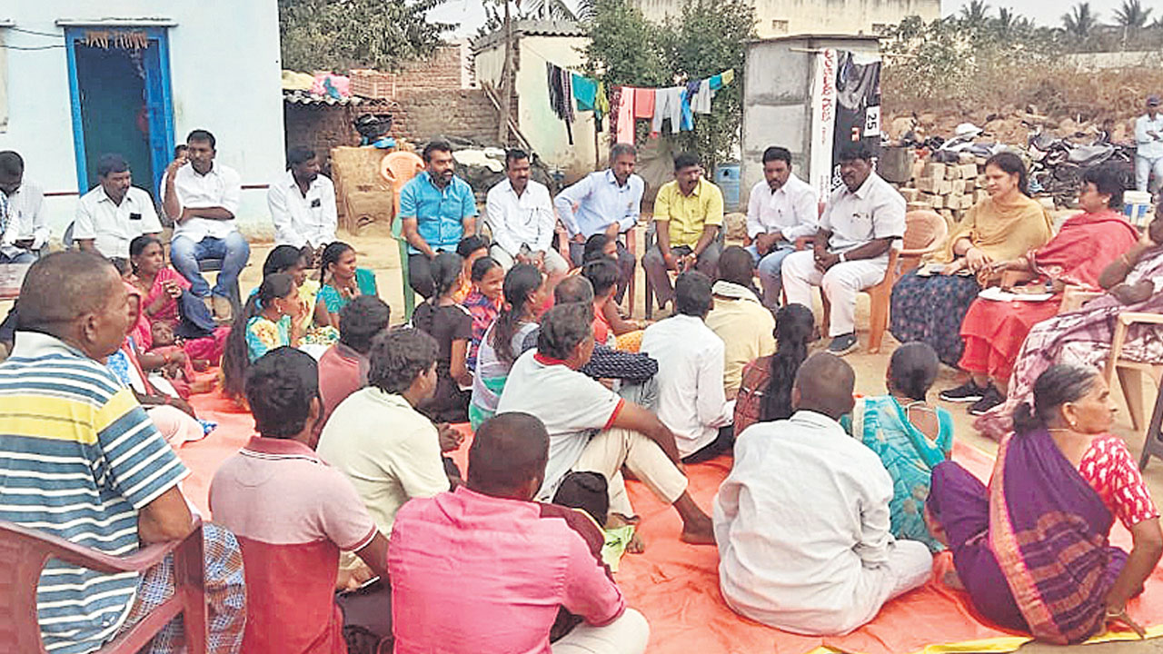 చెంచు, ఆదివాసీల అభివృద్ధికి కృషి