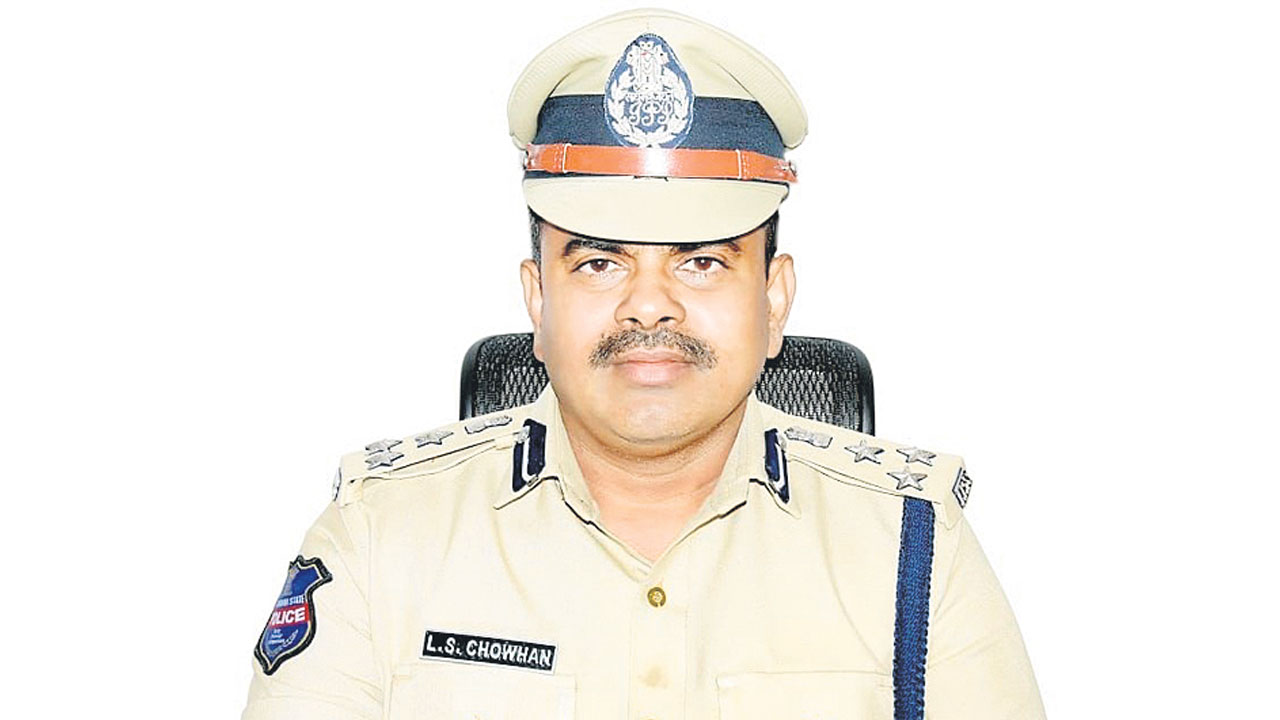 రామగుండం సీపీగా శంకర్‌ చౌహాన్‌