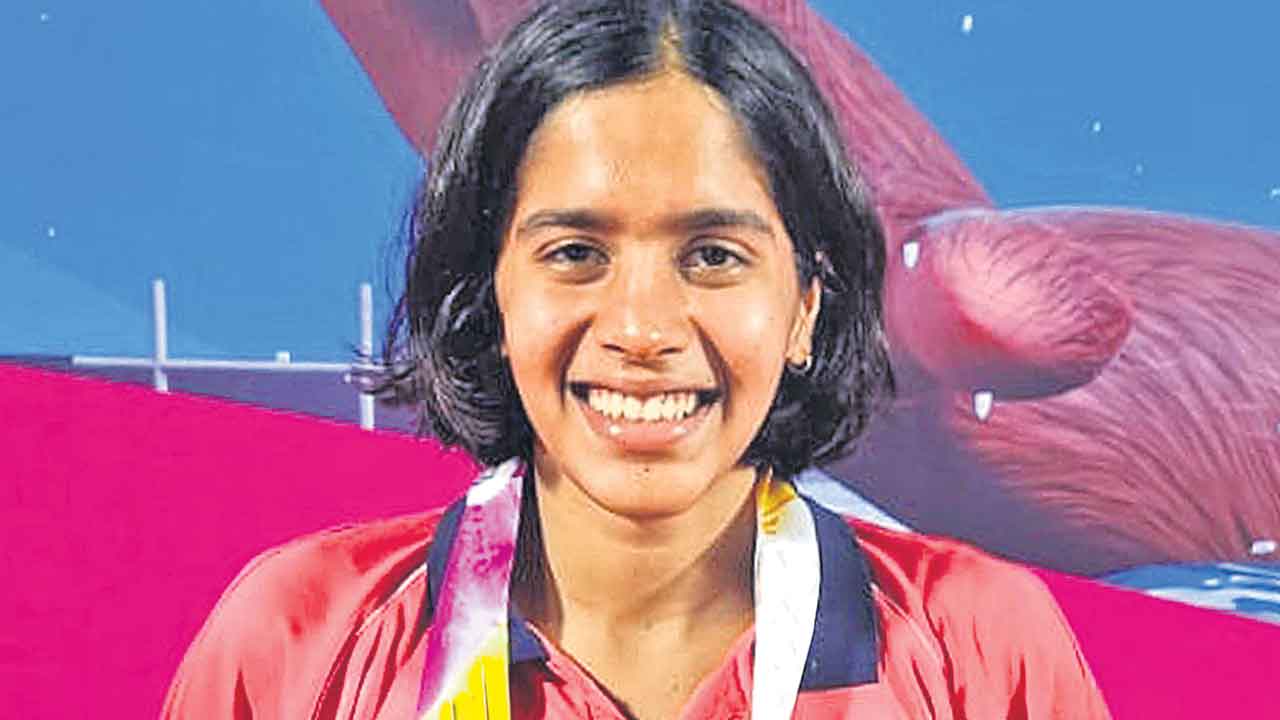 వ్రితికి మరో స్వర్ణం