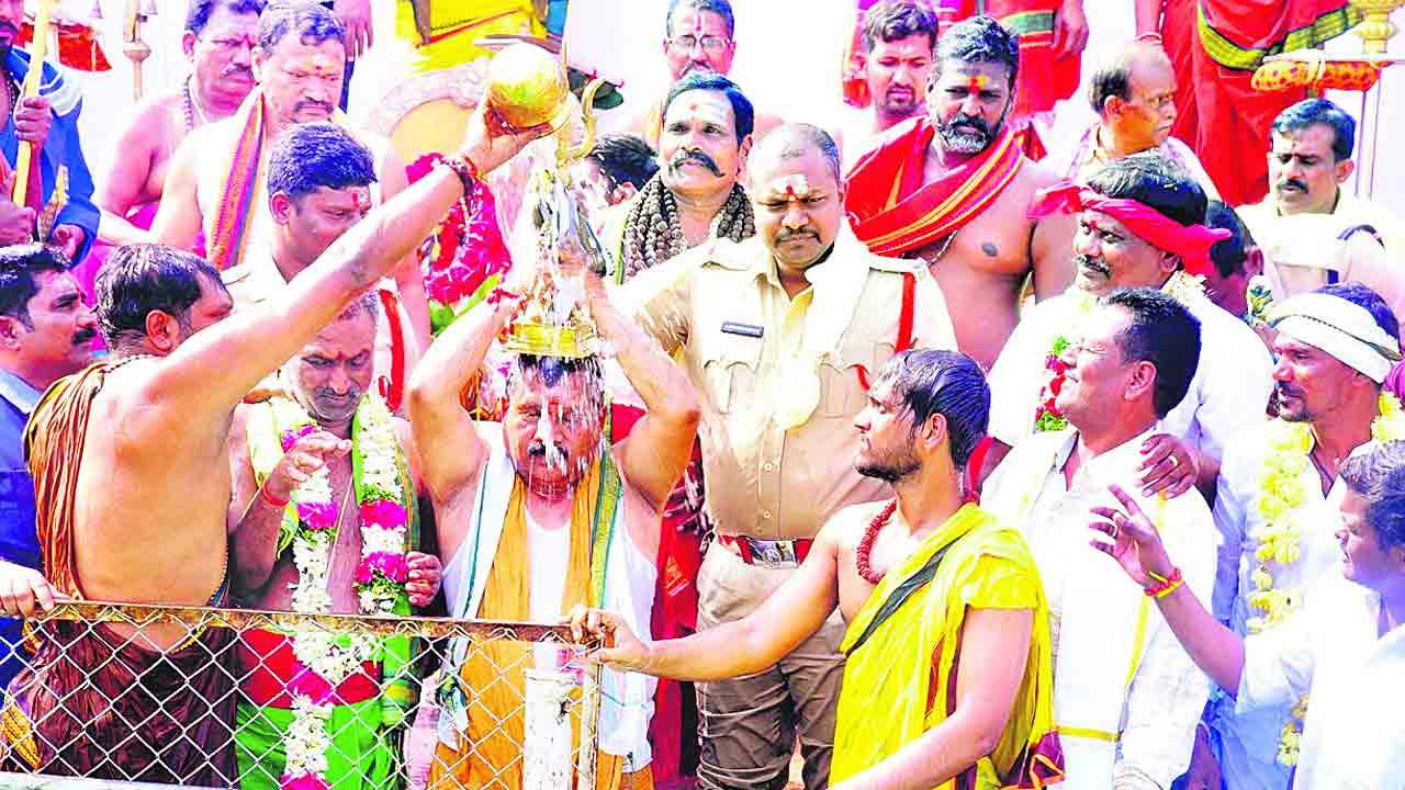 వైభవంగా నాగవెల్లి, వసంతోత్సవం
