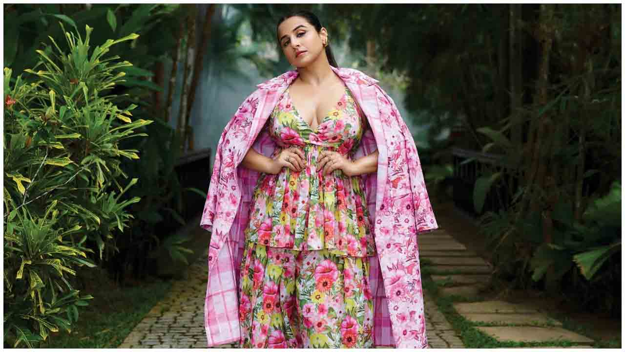 Vidya Balan | గులాబీ డ్రెస్‌లో గుబాళిస్తున్న విద్యా బాలన్‌..