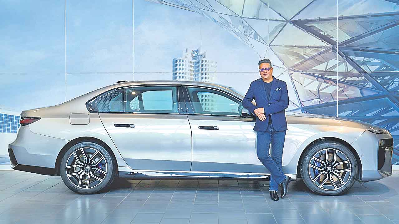 బీఎండబ్ల్యూ రికార్డు విక్రయాలు