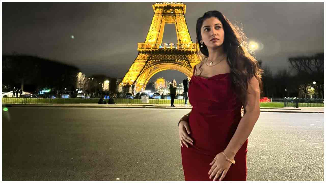 Vishnu Priya Bhimeneni | రెడ్ మిర్చీలా ఘాటెక్కిస్తున్న విష్ణుప్రియ..