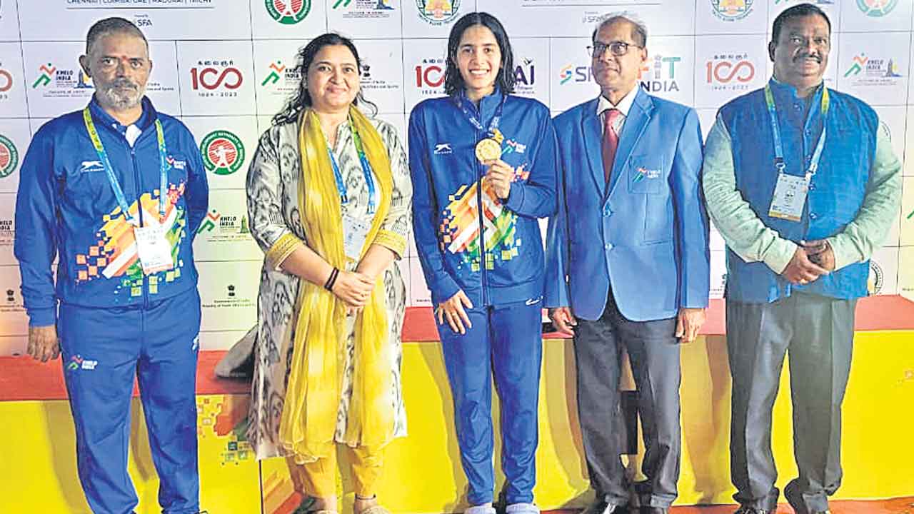 Vritti Agarwal | ఖేలో ఇండియా యూత్‌ గేమ్స్‌లో యువ స్వి మ్మర్‌ వ్రితి అగర్వాల్‌ డబుల్‌ ధమాకా