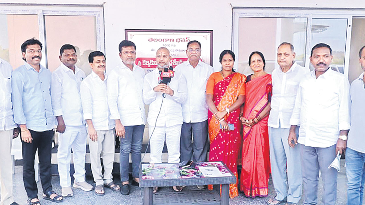 అవిశ్వాసపు కుట్రలను తిప్పికొట్టాలి