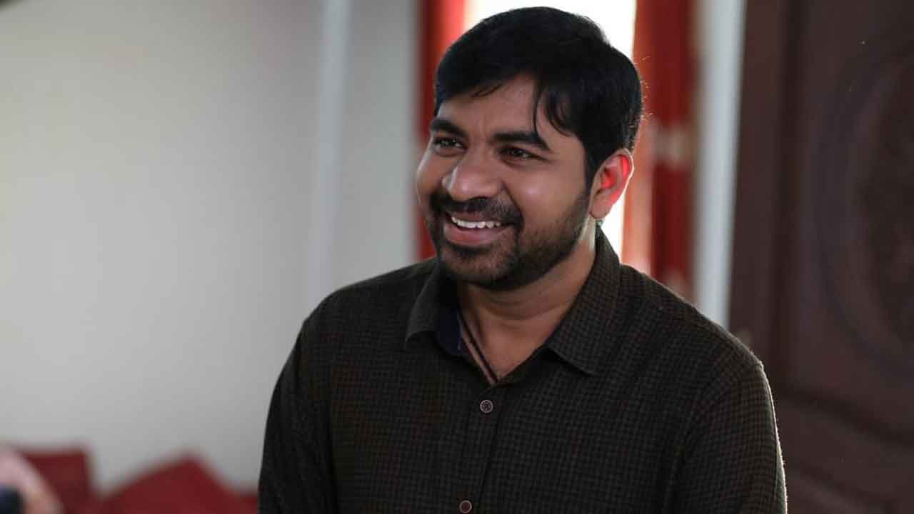 మస్తు షేడ్స్‌ ఉన్నాయ్‌ రా..