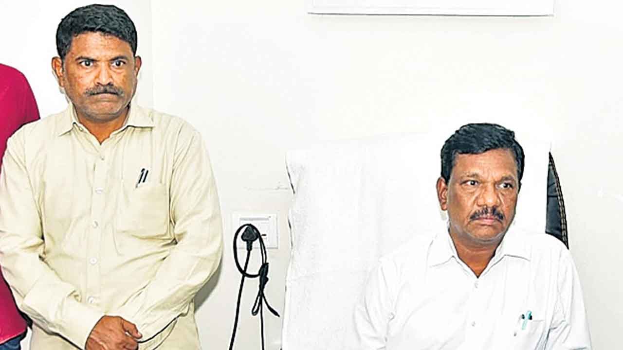 ఏసీబీకి చిక్కిన జనగామ డీఎంహెచ్వో