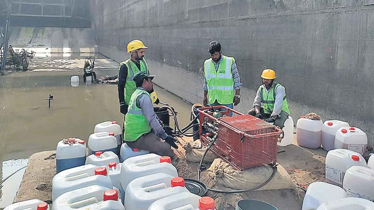 అన్నారం బరాజ్‌లో గ్రౌటింగ్‌ పూర్తి