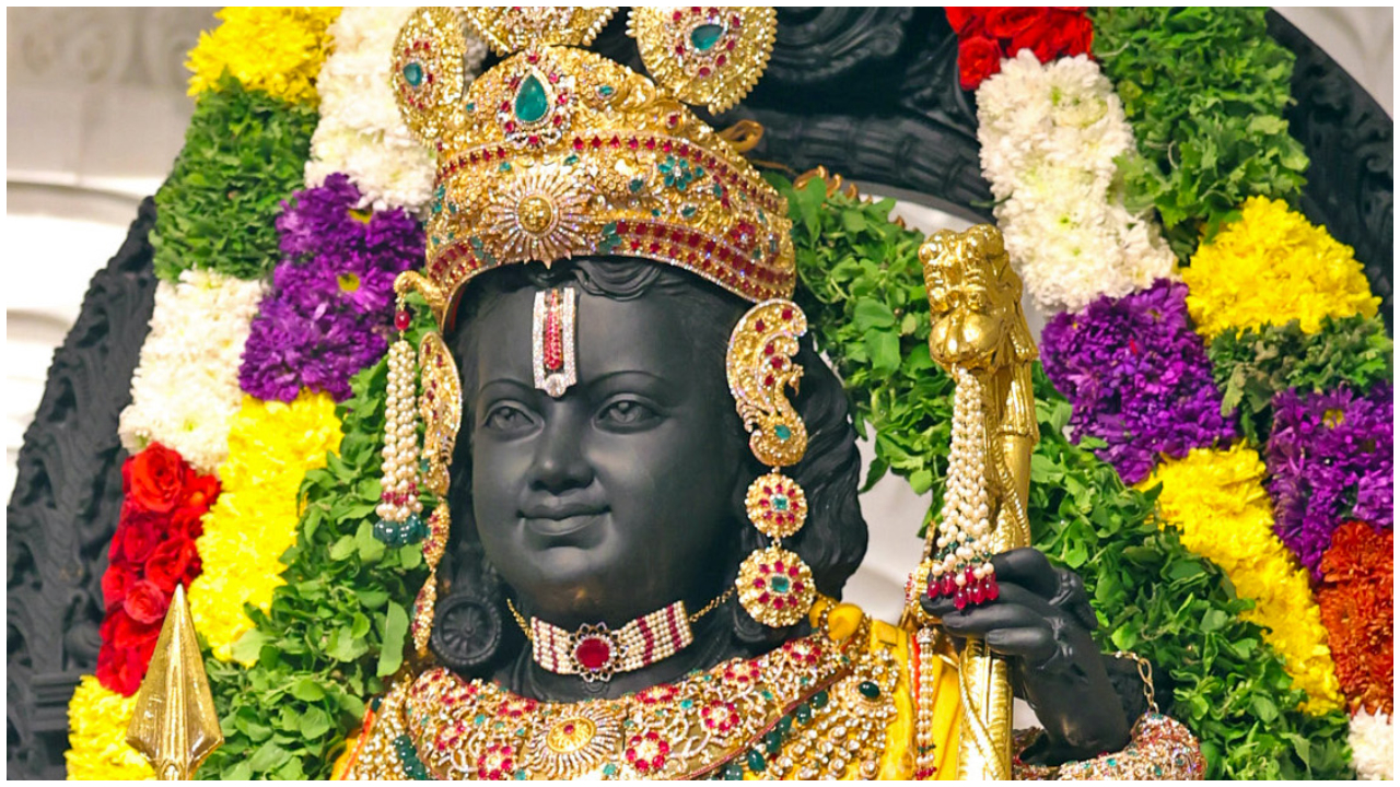 Ram Lalla | గర్భగుడిలో పూజలందుకుంటున్న బాలరాముడు.. తొలి విజువల్స్‌