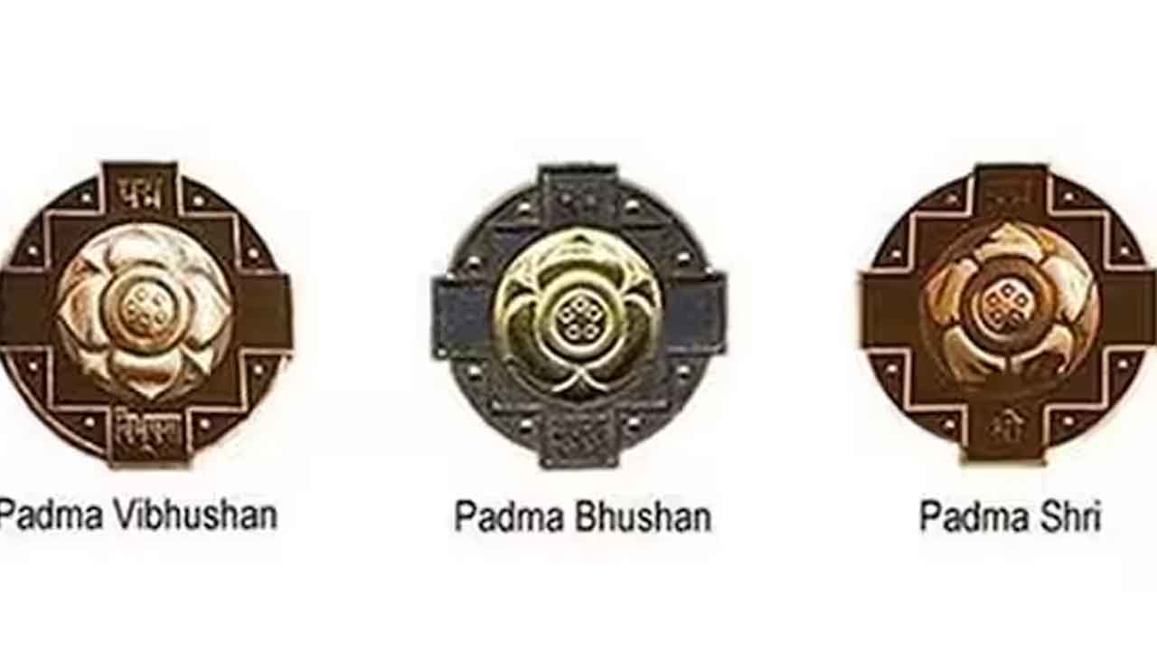 Padma Shri Awards | తెలంగాణ నేలన విరిసిన పద్మాలు.. యాదాద్రి శిల్పకారుడు ఆనందాచారికి పద్మశ్రీ పురస్కారం
