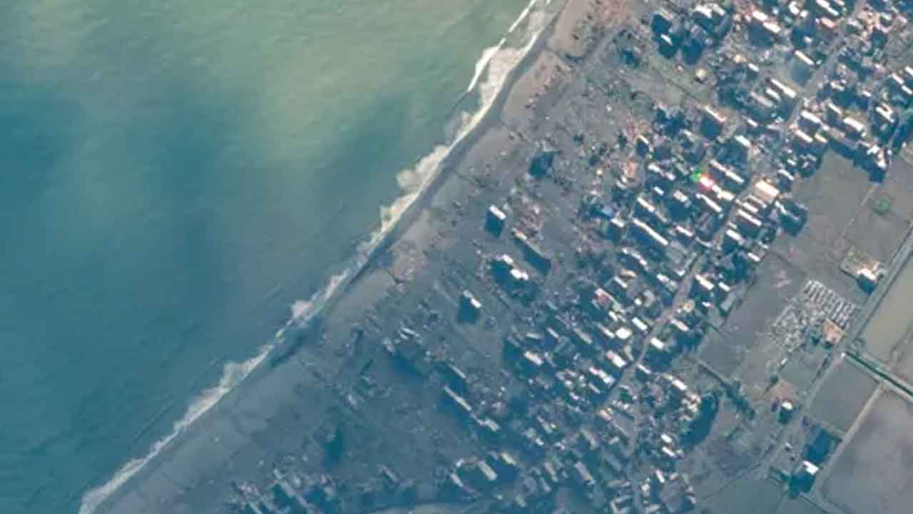 భూకంపంతో జపాన్‌లో కొత్త బీచ్‌లు