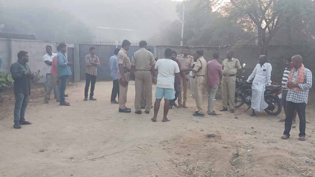 Mahabubnagar | బొక్కల ఫ్యాక్టరీతో దుర్గంధం.. ఆందోళనకు దిగిన స్థానికులు