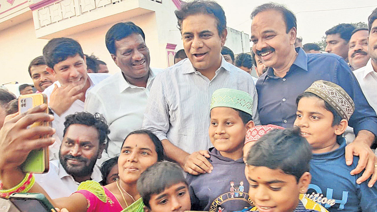 పార్టీ కార్యకర్తలకు అండగా ఉంటాం