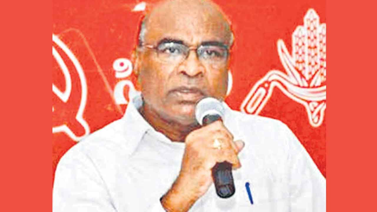 ఆరు గ్యారెంటీలు అమలు చేయాలి