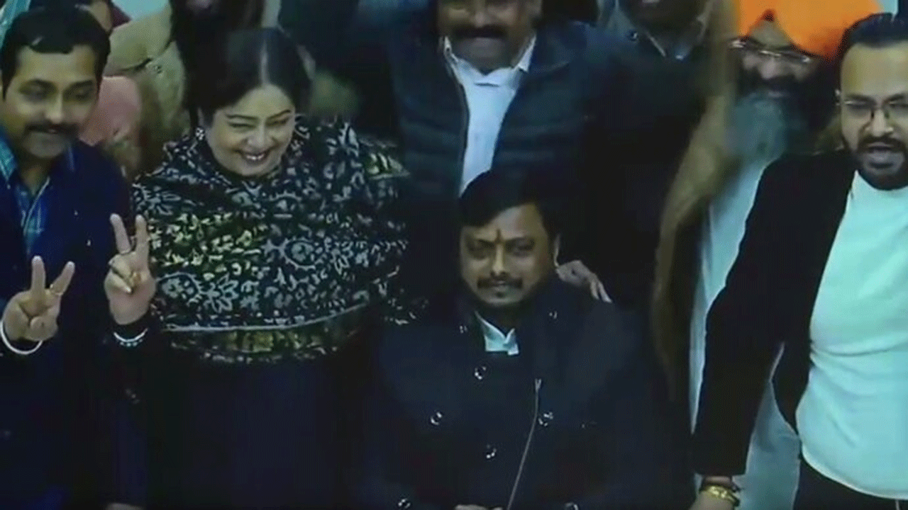 Chandigarh Mayor Polls | విప‌క్ష ఇండియా కూట‌మికి షాక్ : చండీఘ‌ఢ్ మేయ‌ర్ ఎన్నిక‌ల్లో బీజేపీ విజ‌యం