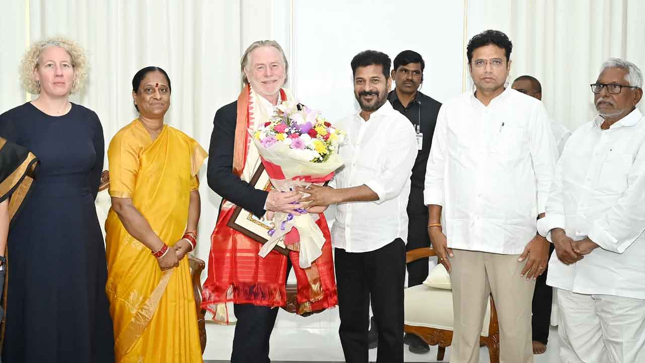 CM Revanth Reddy | సీఎం రేవంత్‌రెడ్డిని కలిసిన ఫిలిప్ గ్రీన్