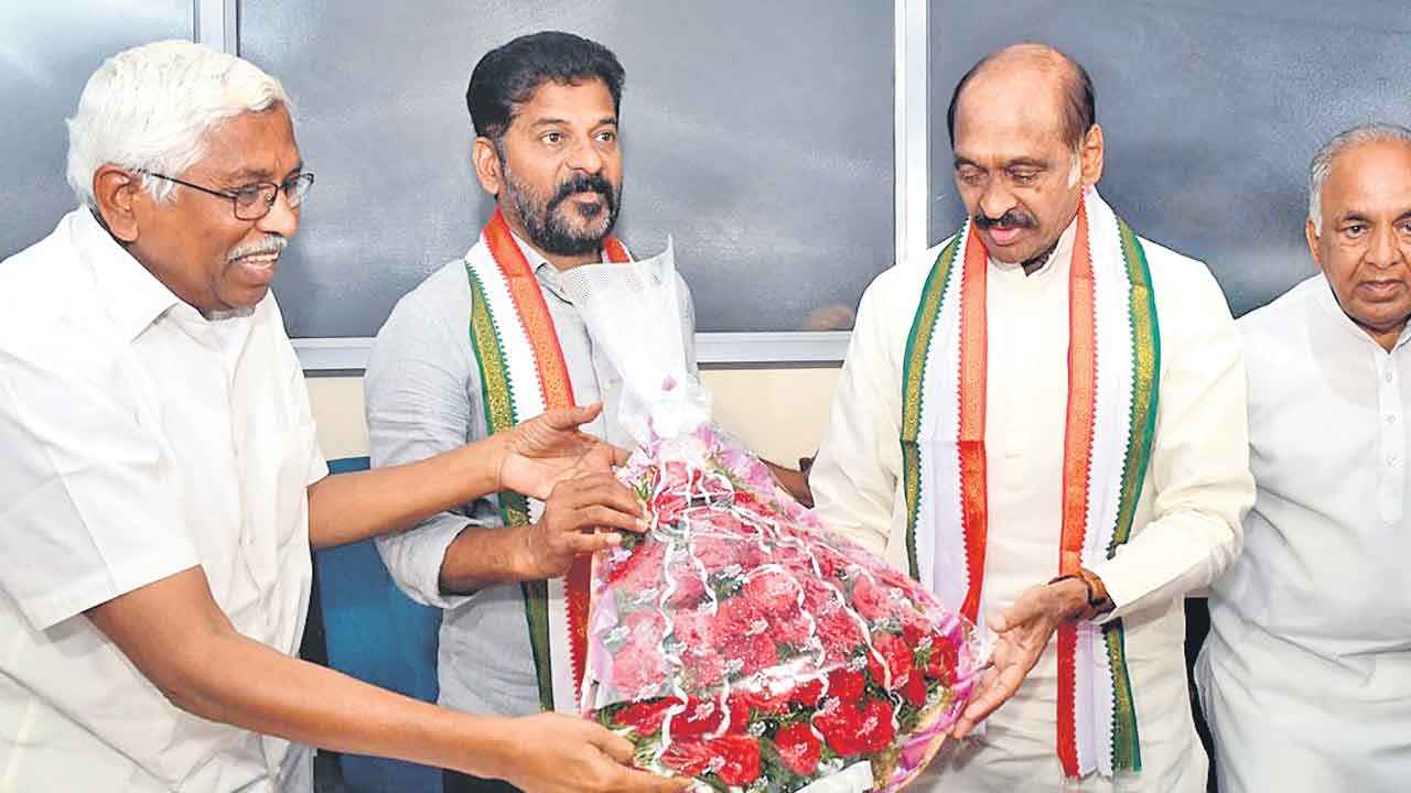 Professor Kodandaram | కోదండ కొంపముంచిన టాప్‌ టూ!