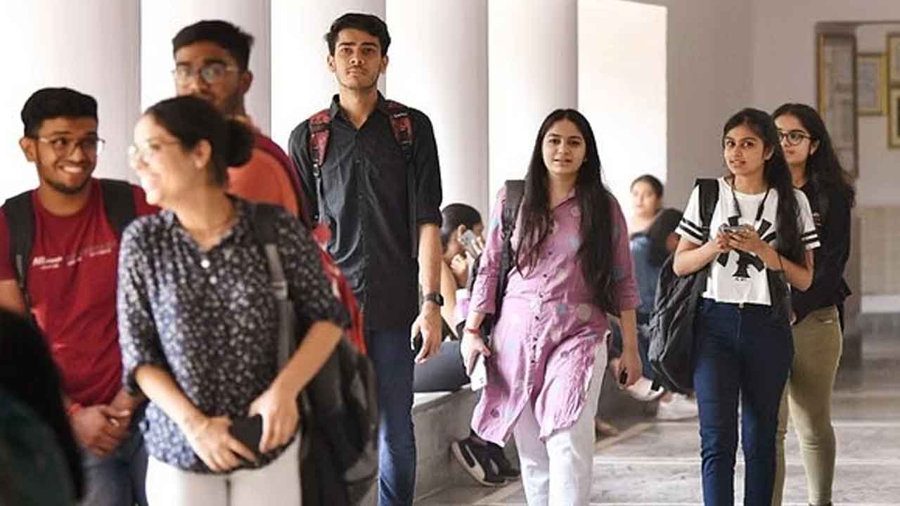 Telangana | ఉన్నత విద్యలో ఎస్సీ, ఎస్టీల హవా.. ఐదేండ్లలో ఆరు శాతం పెరిగిన ఎన్‌రోల్‌మెంట్‌ రేషియో