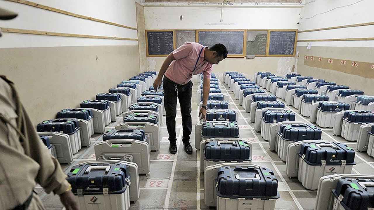 Jamili Elections | 15 ఏండ్లకోసారి 10 వేల కోట్లు జమిలి విధానంలో ఈవీఎంలకయ్యే ఖర్చు: ఎన్నికల సంఘం