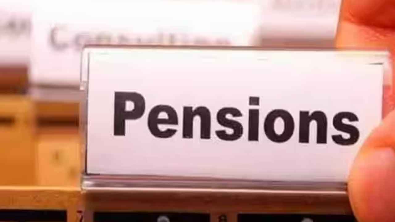 Pension | భర్తకు బదులు పిల్లలను నామినేట్ చేయొచ్చు.. పెన్షన్ నిబంధనలు సడలింపు
